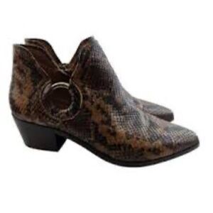 Frye Block Heel Snake Print Leather Boots 2 inch heel Size 10M